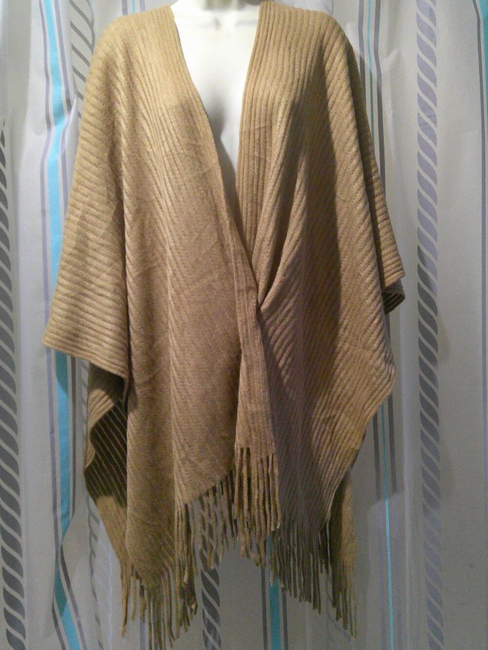 NWT "Faded Glory" Very Soft Solid Knit Ruana Wrap/Shawl n Khaki O/S